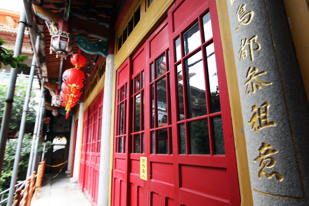 靈泉禪寺佛殿